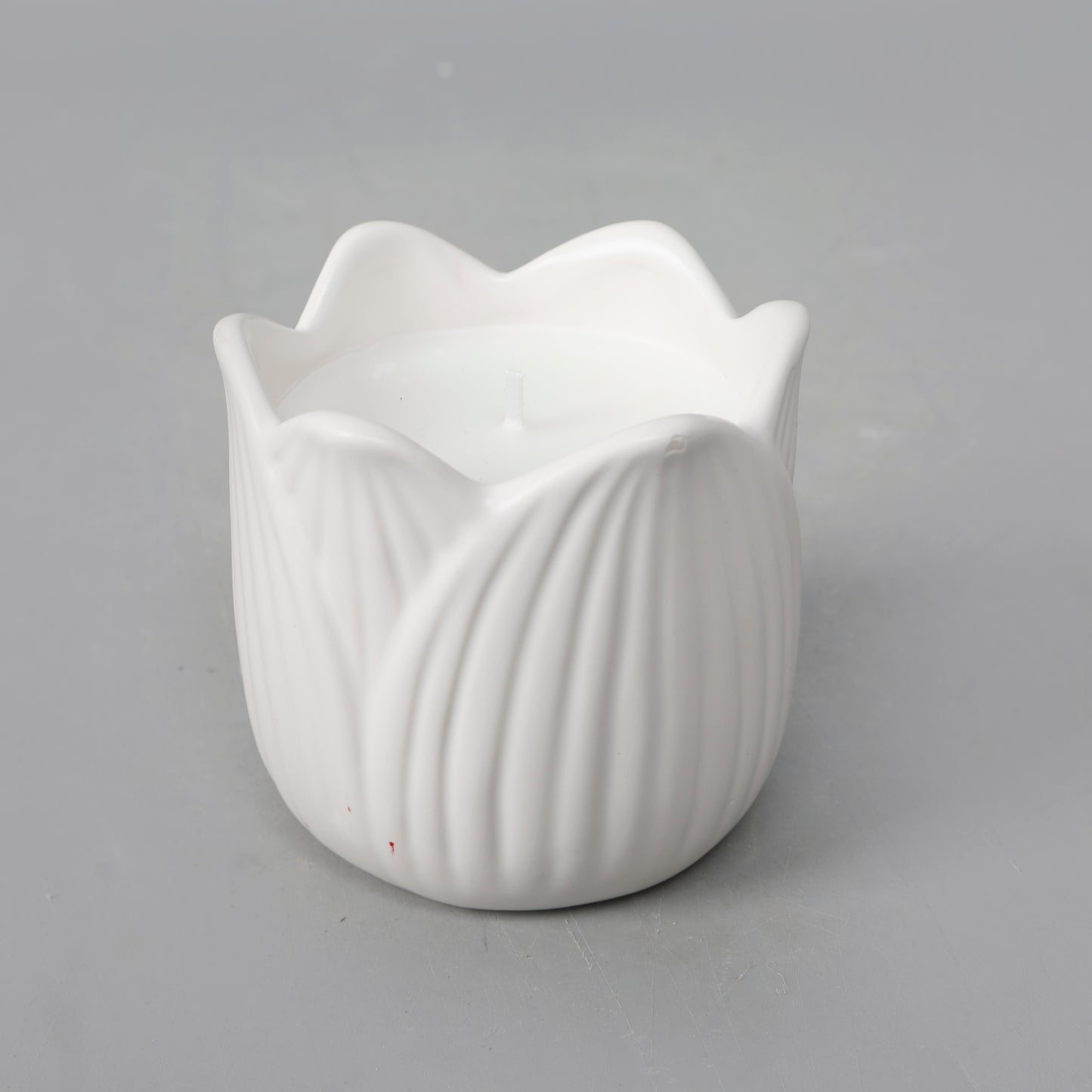 Ember Glow - 3.63 Ceramic Tulip Candle